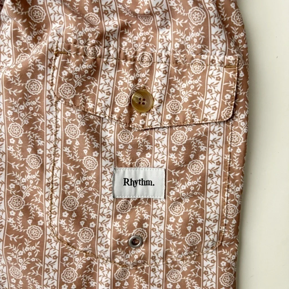 Rhythm Men’s 8” Paisley Swim Trunks Size 33 Unlined